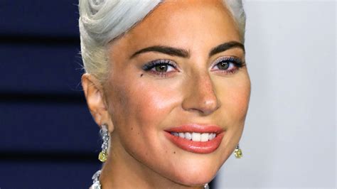 Lady Gaga Soffro Di Questa Strana Cosa Se Dormo Con Qualcuno Penso