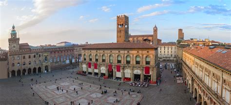 Classic Bologna walking tour | musement