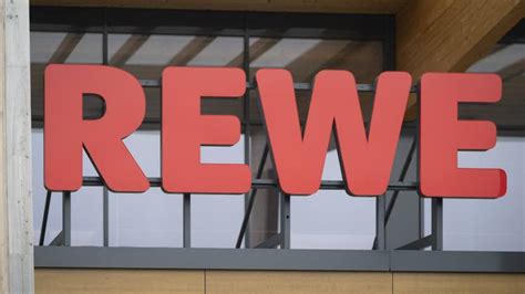 Rewe Er Ffnet Ersten Komplett Veganen Supermarkt Nnn