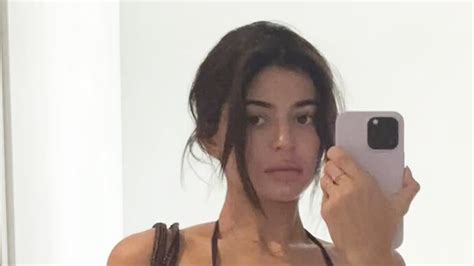 Kylie Jenner Flaunts Toned Abs And Curves In Skimpy Bikini And Tiny Shorts