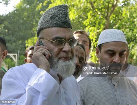 Jama Masjid Shahi Imam Syed Ahmed Bukhari Visits Delhi Gate Cemetery