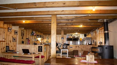 Cabane Du Plan Du Jeu Your Stay Pays Du Saint Bernard