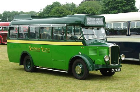 Southern Vectis Dennis Ace Harrington 405 DL 9015 Flickr