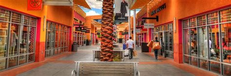 Las Vegas North Premium Outlets - The most famous outlet in Vegas