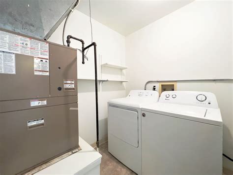 Tenants at tanglewood apartments complain about recent parking changes 6