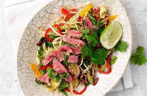 Easy Thai Beef Stir-fry | Thai Recipes | GoodtoKnow