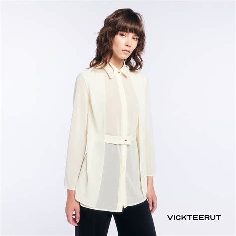 Vickteerut Bishop Sleeve Ruched Neck Oversized Blouse เสื้อแขนระบาย แขน