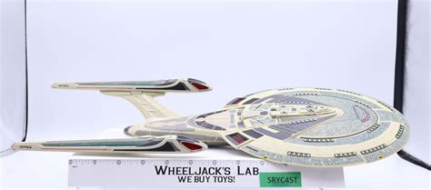 Uss Enterprise Ncc 1701 E Star Trek Starship Legends 2005 Diamond Toys