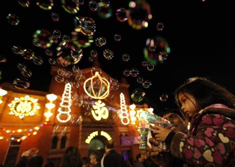 15 Countries That Celebrate Diwali Festival Of Lights Hubpages