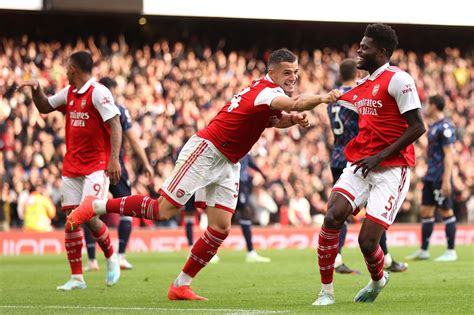 Arsenal 5 0 Nottingham Forest Gunners Player Ratings As Martinelli