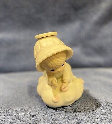 Pre Owned Precious Moments Sending You My Love Figurine Ebay