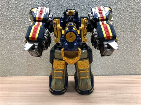 Power Rangers Mystic Force Solar Streak Megazord