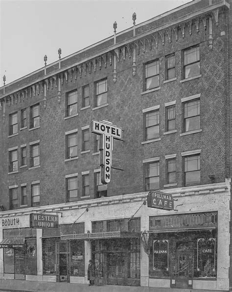 Hudson Hotel — Historic Detroit