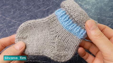 Como Tejer CALCETINES PARA BEBE MEDIAS Para BEBES TEJIDOS Con Cinco