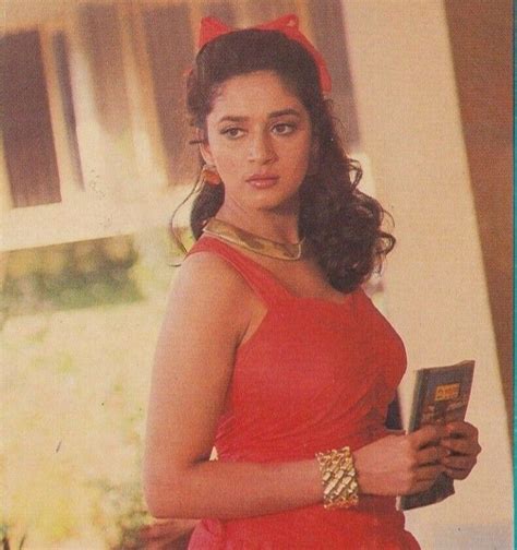 Madhuri dixit.... Dil 1990 | Beautiful girl body, Beautiful bollywood ...