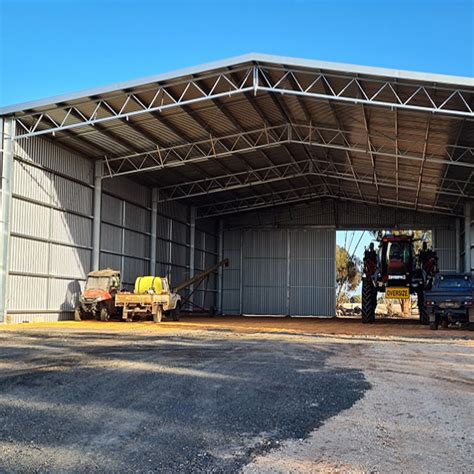 Easy Assembly Prefabricated Intermediate Support Farm Shed With Steel Sheet China Steel