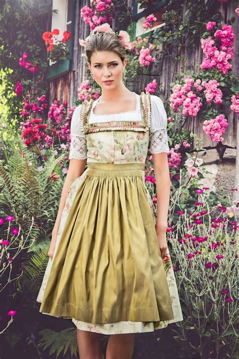 Lena Hoschek Tradition S S15 Dirndl Rosemarie