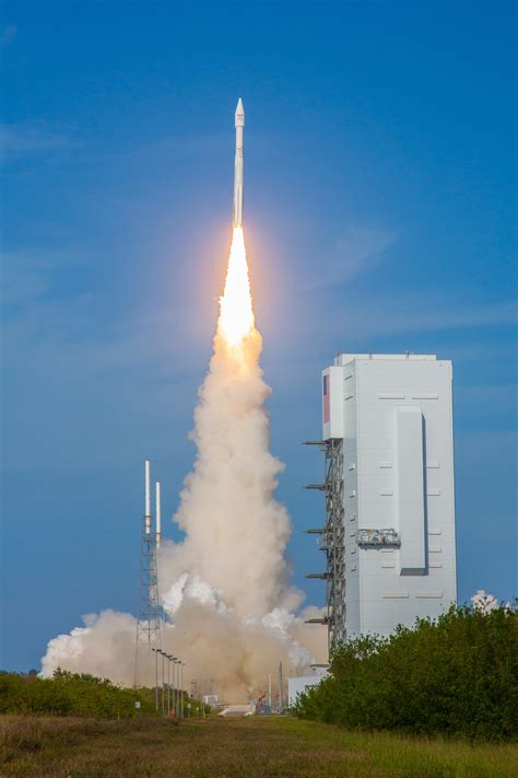 Th Sw Supports Successful Atlas V Echostar Xix Launch Space Launch