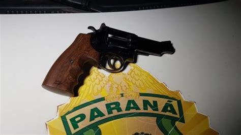 Portando Arma De Fogo Suspeito De Agredir A Mulher é Preso Pela Pm Em