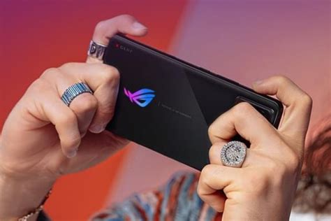 Asus Rog Phone Meluncur Flagship Dengan Desain Penggunaan Harian