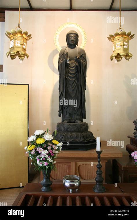 Buddha Kamakura Statue Stock Photo - Alamy