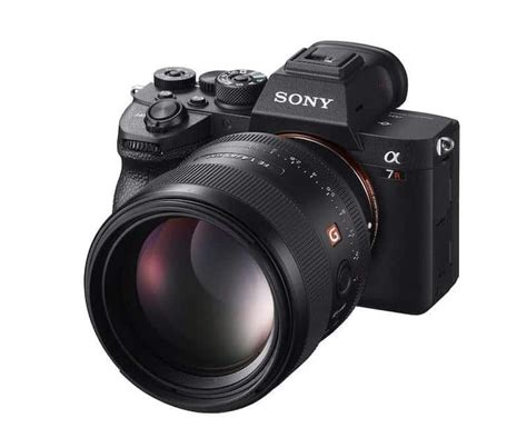 Sony's 61-Megapixel Alpha 7R IV Revolutionizes Full Frame Cameras