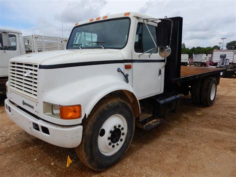 1993 International 4900 Flatbed Truck