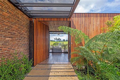 Casa En Medell N En Forma De H Para Vivir Tranquilamente