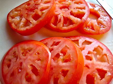 Delectalicious How To Slice A Tomato