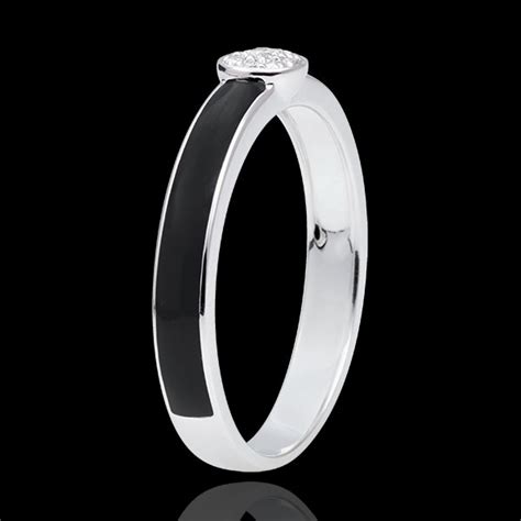 Bague Clair Obscur Solitaire Laque Noire Et Diamants Ct Or