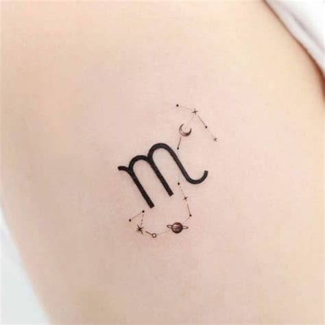 Tatua Ze Znakiem Zodiaku Panna Symbolika Astrologiczna W Eleganckich