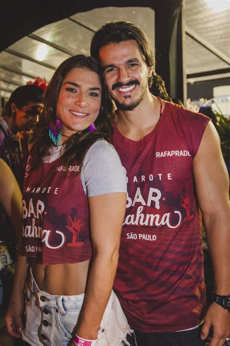 Foto: Priscila Fantin comemora aniversário de 35 anos em foto com novo ...