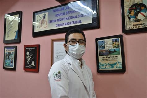 Especialistas del IMSS actúan con valor y heroísmo al continuar una