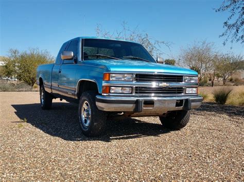 Classic 1994 Chevrolet K1500 Pickup Blue 4wd Automatic K1500 Classic Chevrolet K1500 1994 For Sale