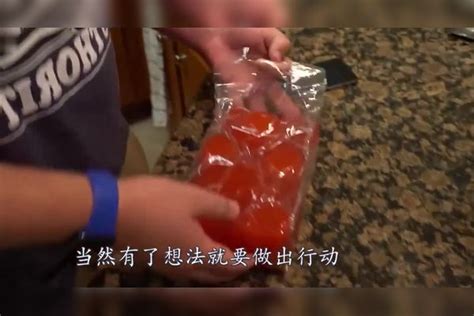 小熊软糖能保护手机吗？老外从高空测试，结果意想不到老外高空手机