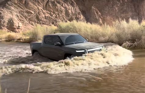 Watch A Rivian R1T Truck Effortlessly Dominate A Water Crossing