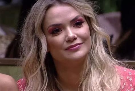 Ex Bbb Marcela Desabafa E Revela Que Já Foi Abusada Sexualmente Rd1