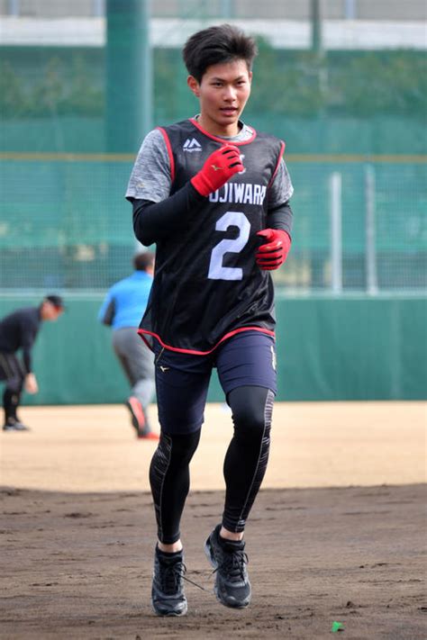 ロッテ1位藤原は長距離走4位「ビリはまずいと…」 プロ野球 日刊スポーツ