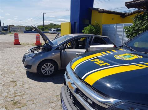 Sergipe Durante O Feriado Prolongado Prf Recupera Tr S Ve Culos