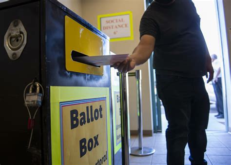 Voters rush to deliver mail ballots in Clark County - The Nevada