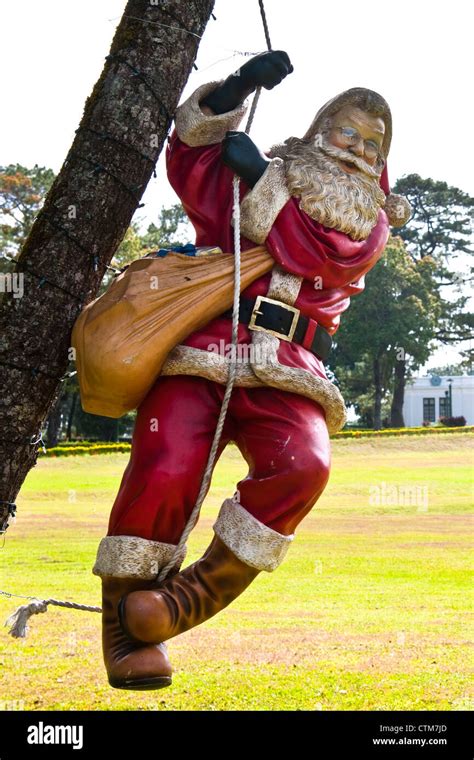 Santa Claus Philippines Hi Res Stock Photography And Images Alamy