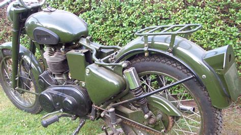 ROYAL ENFIELD 500 BULLET MILITARY ARMY TRIM PROJECT BIKE WW2 COPY WITH