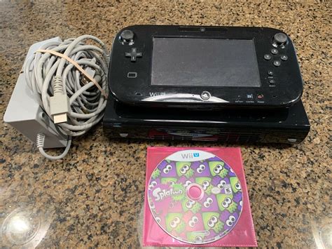 Nintendo Wii U 32GB Console Bundle Lot TESTED Splatoon Game Disc