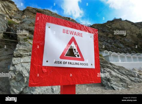 Beware Falling Rocks Sign Hi Res Stock Photography And Images Alamy