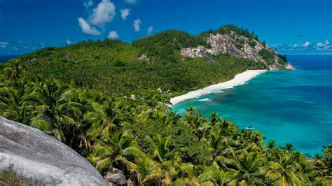 NORTH ISLAND SEYCHELLES, the world's most exclusive hotel (PHENOMENAL ...