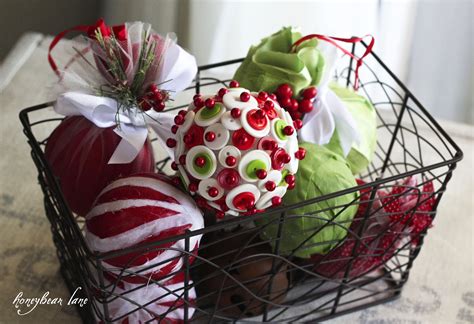 Christmas Crafts: Make Christmas Balls! - Honeybear Lane