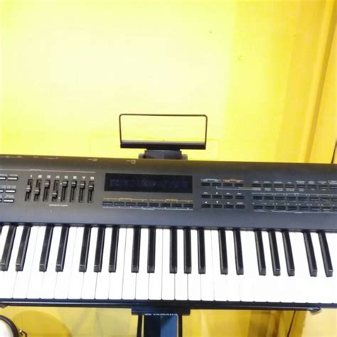 Roland Jv 80 Synthesizer Hobbies And Toys Music And Media Musical