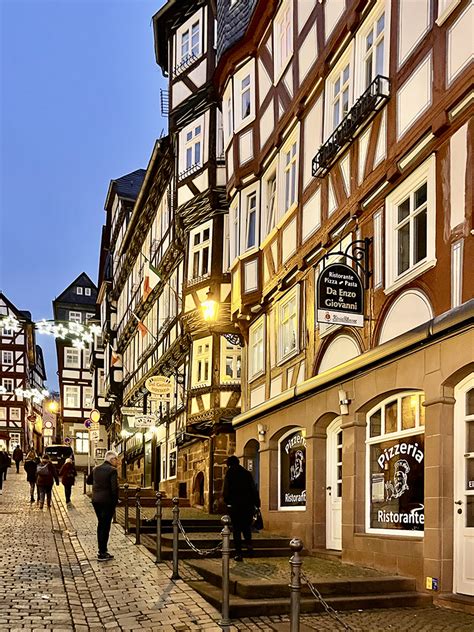 Stroll through the Marburg Christmas market