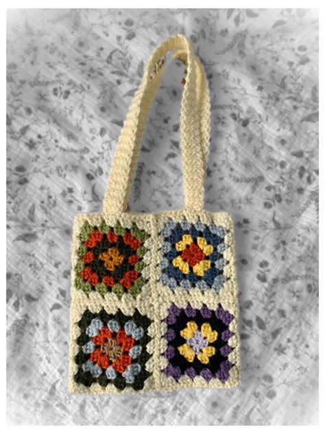granny square tote bags 4