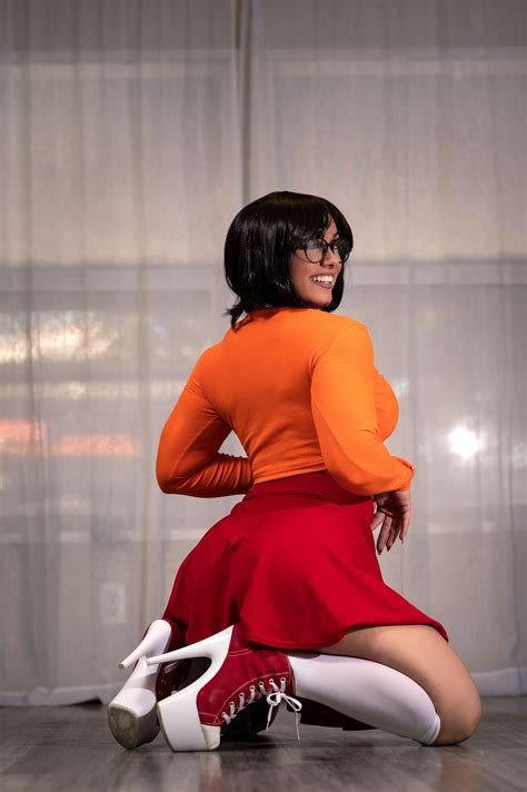 Velma Cosplay Telegraph